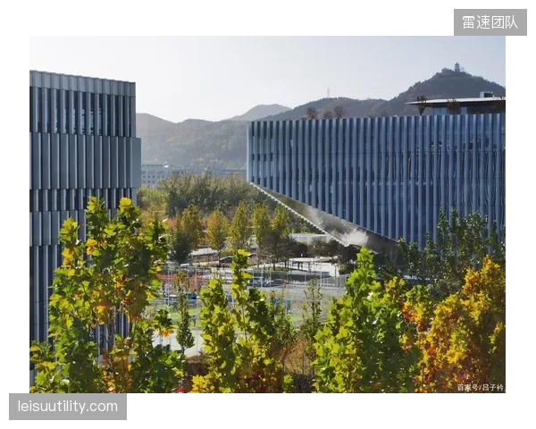 软件定义硬件的时代到来，未来体育公园的价值不再仅取决于物理设施，而在于其交互系统的持续迭代与升级能力